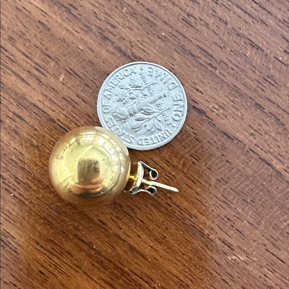 Vintage 14K Yellow Gold Ball Stud Earrings - Picture 8 of 9